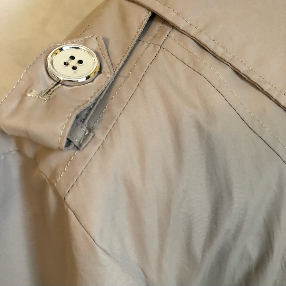 Lane Bryant Tan Short Trench Coat Button & draw string back design Size 14-16 - Picture 5 of 10
